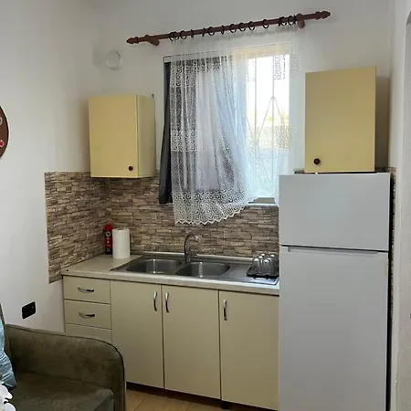 Dibra Near Center Of Hotel 5*