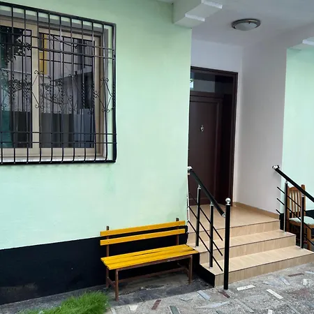 Otel Dibra Near Center Of 5*